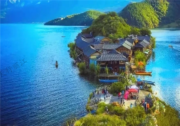 當女兒國碰上摩梭轉(zhuǎn)山節(jié)，瀘沽湖是這種別樣的美